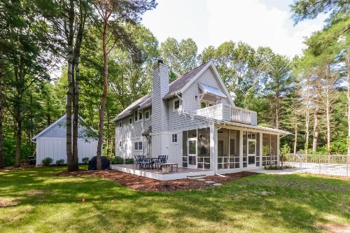 Lake Trail Treehouse - image 30