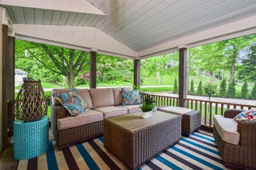 Saugatuck Farmhouse - image 24