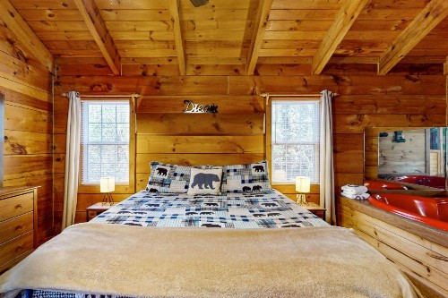 Country Cottage - image 36