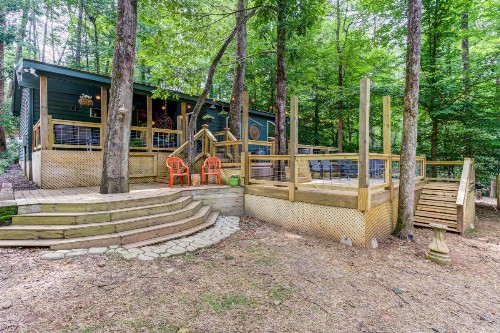 Coffee Creek Cabin