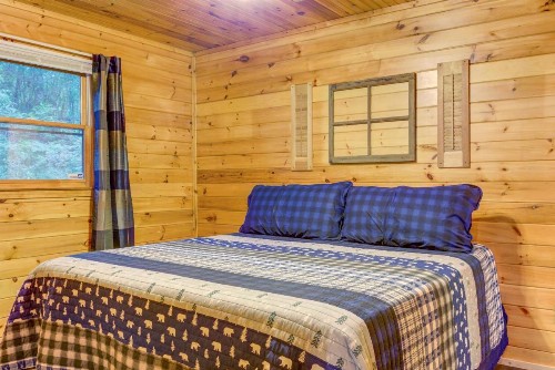 Coffee Creek Cabin - image 12
