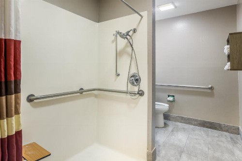 Red Roof Inn PLUS+ & Suites Savannah – I-95 - image 26