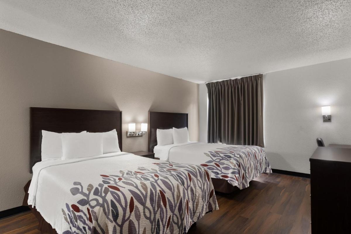Red Roof Inn & Suites Savannah Airport - image 2