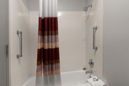 Red Roof Inn & Suites Savannah Airport - image 29