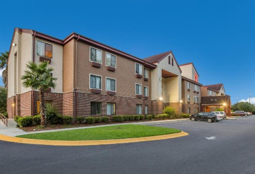 Red Roof Inn & Suites Savannah Airport - image 42
