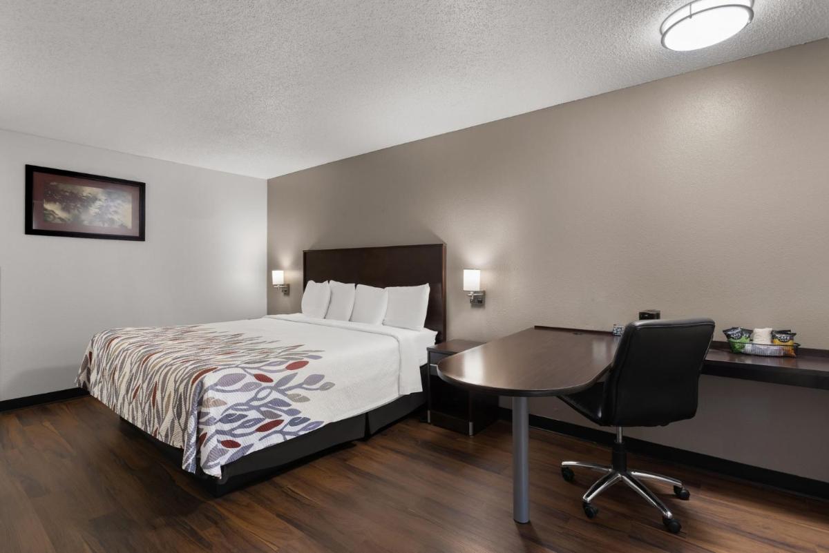 Red Roof Inn & Suites Savannah Airport - image 5