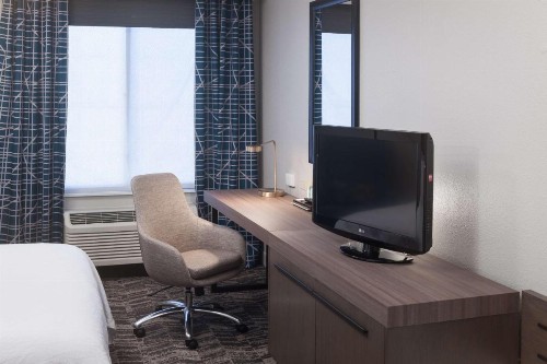 Hilton Garden Inn Savannah Airport - image 19