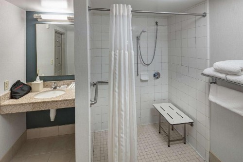 Hilton Garden Inn Savannah Airport - image 24