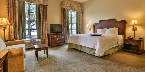 Hampton Inn & Suites Savannah Historic District - image 41
