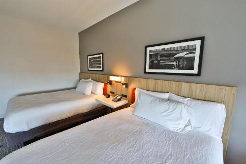 Hilton Garden Inn Savannah Historic District - image 12