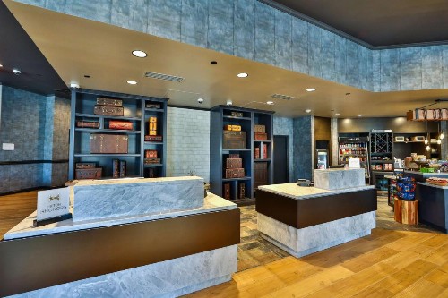 Hilton Garden Inn Savannah Historic District - image 6