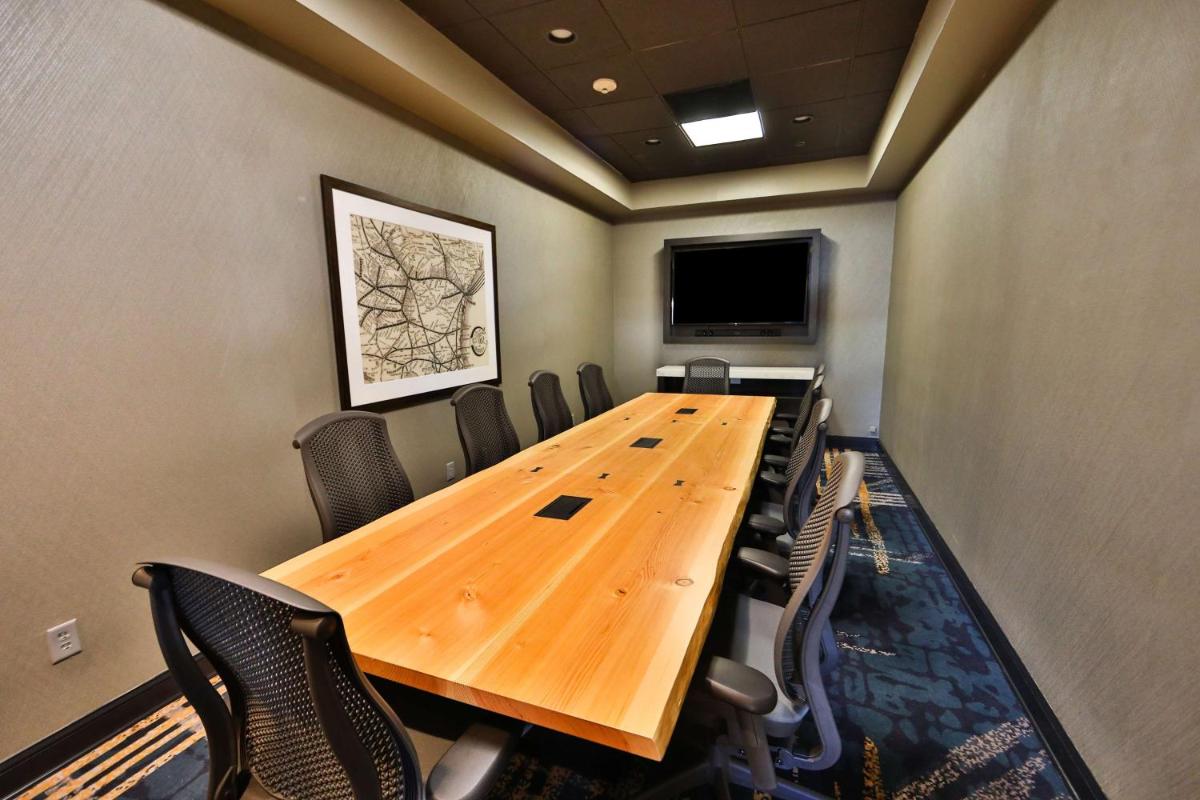 Hilton Garden Inn Savannah Historic District - image 7