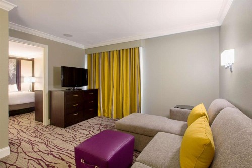 DoubleTree by Hilton Historic Savannah - image 14