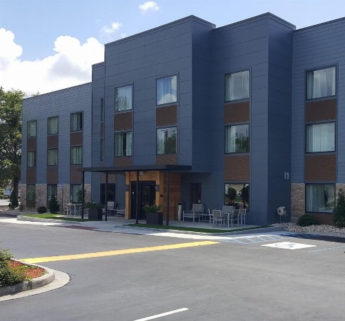 Country Inn & Suites by Radisson Savannah Midtown GA - image 30