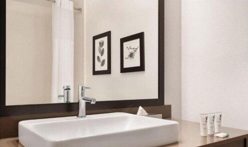 Country Inn & Suites by Radisson Savannah Midtown GA - image 35