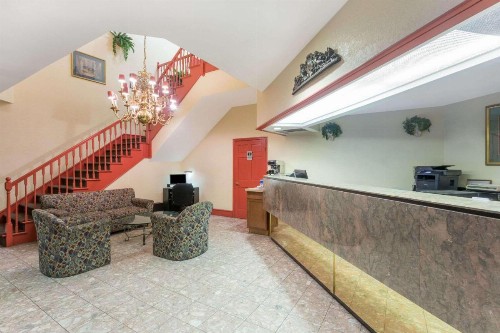 Days Inn by Wyndham Savannah Airport - image 16