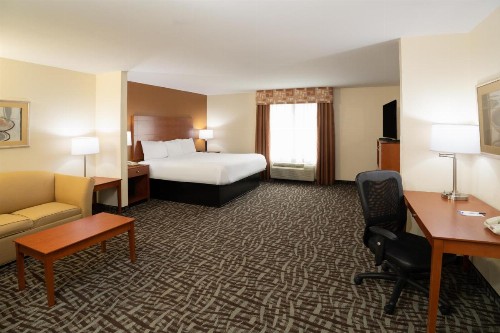 Baymont by Wyndham Savannah South - image 12