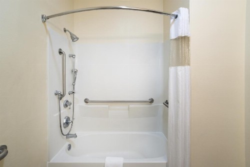 Baymont by Wyndham Savannah South - image 18