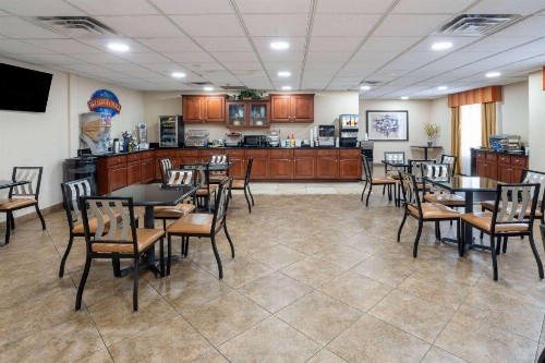 Baymont by Wyndham Savannah South - image 21
