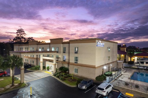 Baymont by Wyndham Savannah South - image 30