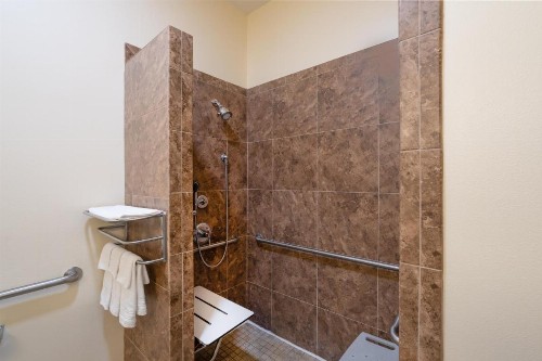 Baymont by Wyndham Savannah South - image 4