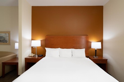Baymont by Wyndham Savannah South - image 49