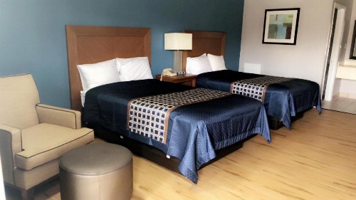 Relax Inn Savannah - image 12