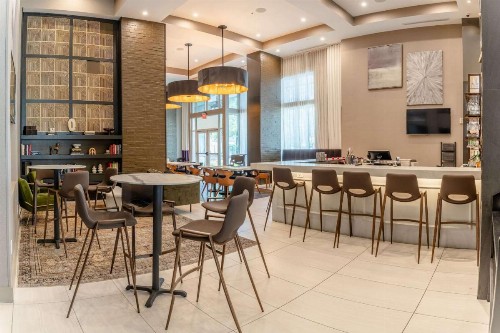 TRYP by Wyndham Savannah - image 15