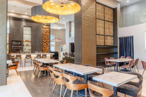 TRYP by Wyndham Savannah - image 21