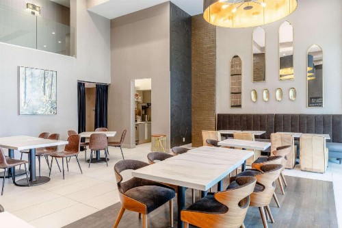 TRYP by Wyndham Savannah - image 22