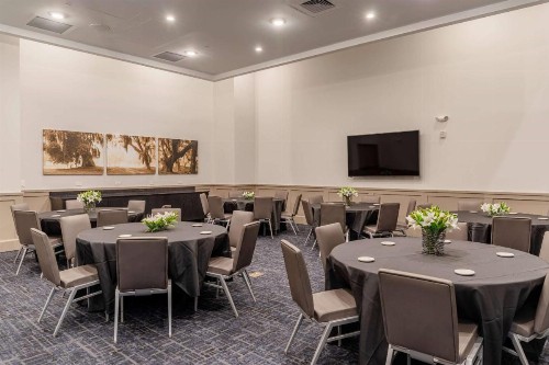 TRYP by Wyndham Savannah - image 28