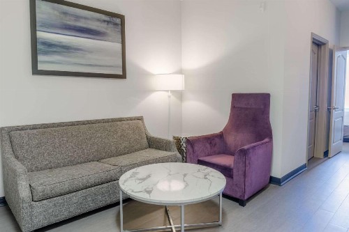 TRYP by Wyndham Savannah - image 44