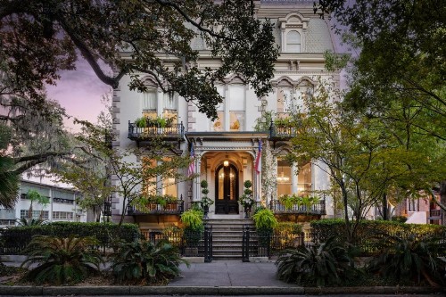Hamilton Turner Inn - image 1
