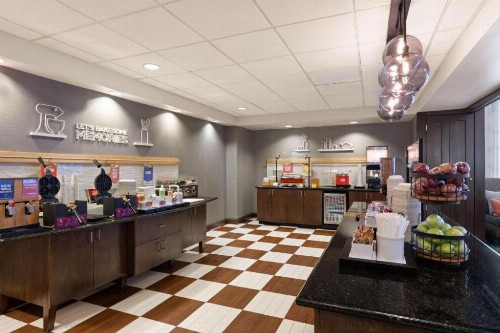 Hampton Inn And Suites Savannah-Airport - image 13
