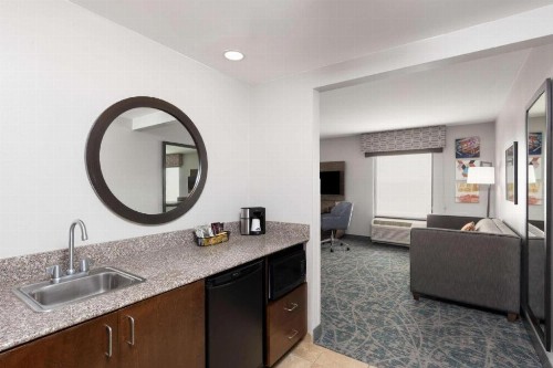 Hampton Inn And Suites Savannah-Airport - image 18