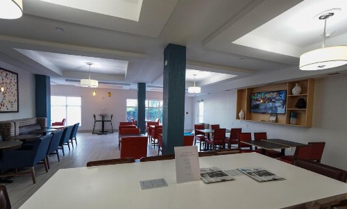 Holiday Inn Express Hotel & Suites Savannah Midtown an IHG Hotel - image 39