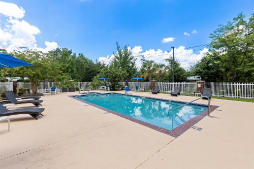 Holiday Inn Express Hotel & Suites Savannah Midtown an IHG Hotel - image 49