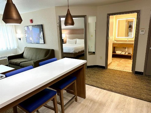 Candlewood Suites Savannah Airport an IHG Hotel - image 29