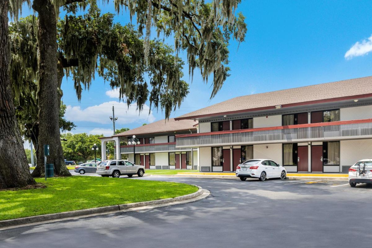 Red Roof Inn Savannah – Southside/Midtown - image 3