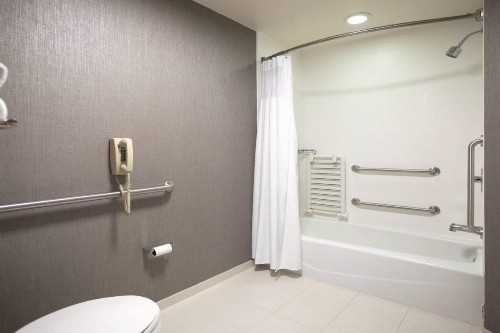 SpringHill Suites by Marriott Savannah I-95 South - image 20