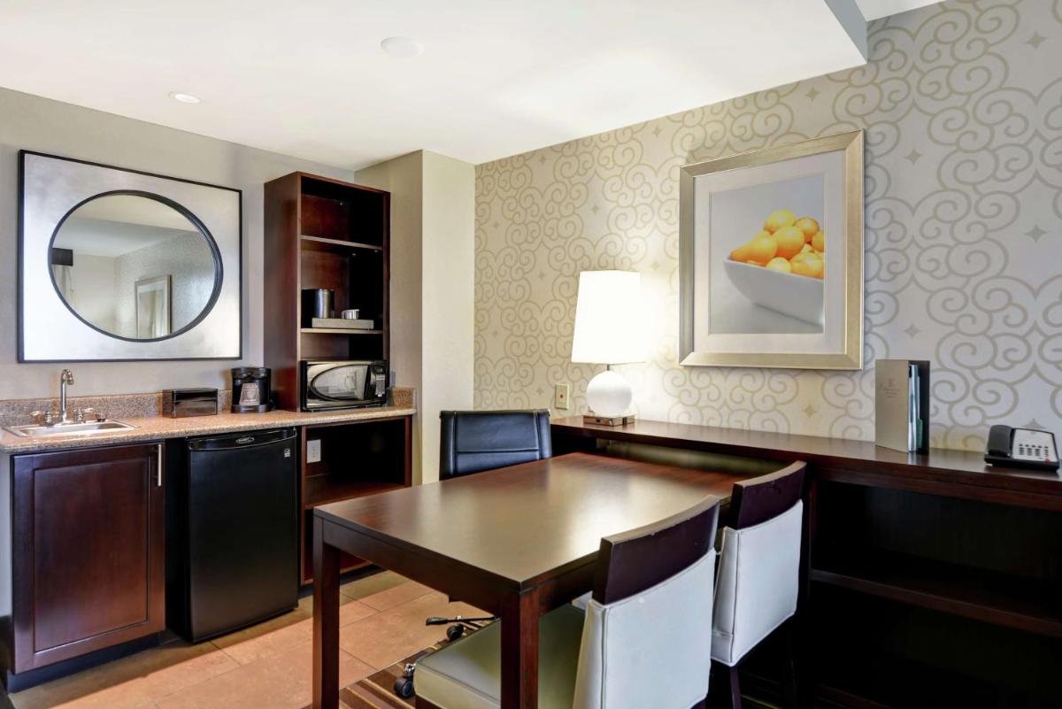 Embassy Suites Savannah Airport - image 2