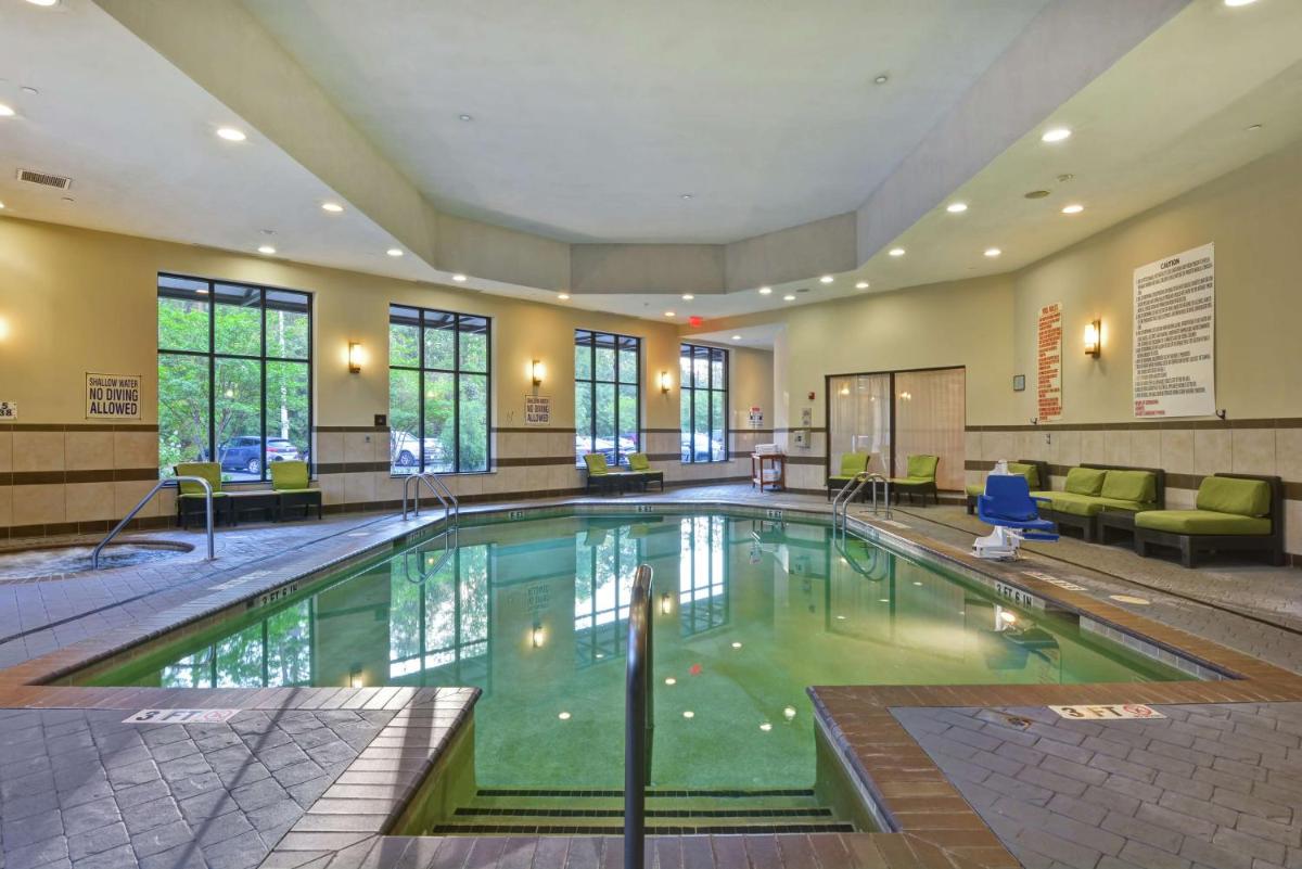 Embassy Suites Savannah Airport - image 7