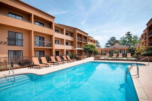 Courtyard by Marriott Savannah Midtown - image 21