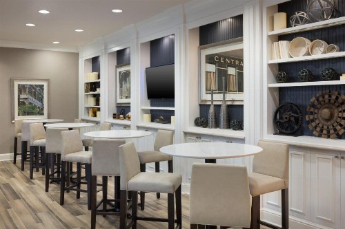 Residence Inn Savannah Downtown Historic District - image 27