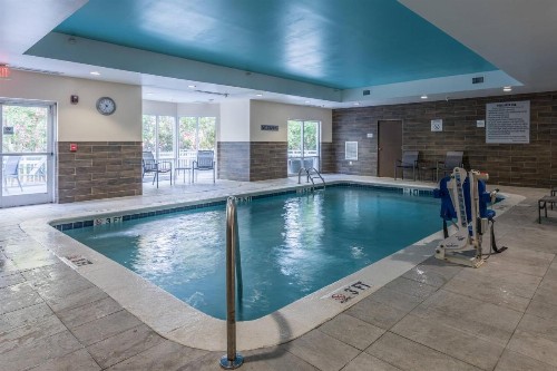 Fairfield Inn & Suites Savannah I-95 South - image 6