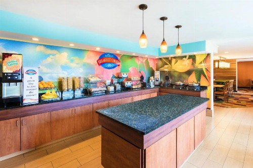 Baymont by Wyndham Savannah Midtown - image 30