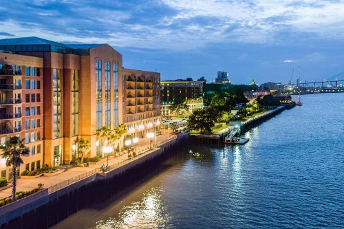 Marriott Savannah Riverfront - image 1