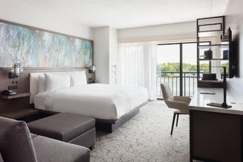 Marriott Savannah Riverfront - image 14