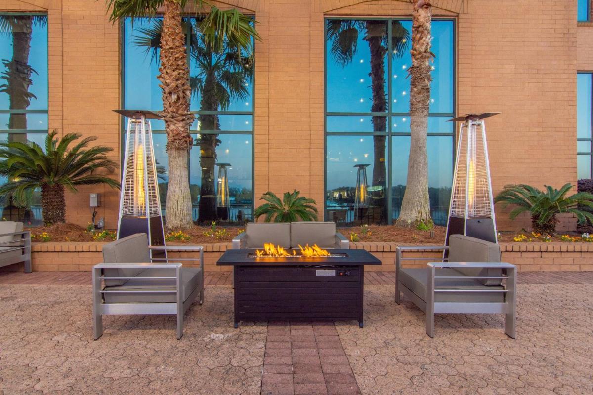 Marriott Savannah Riverfront - image 5