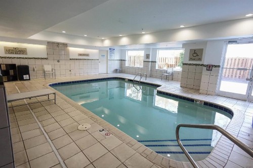 SpringHill Suites Savannah Midtown - image 2